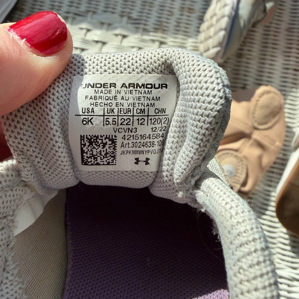 Bundle of toddler shoes